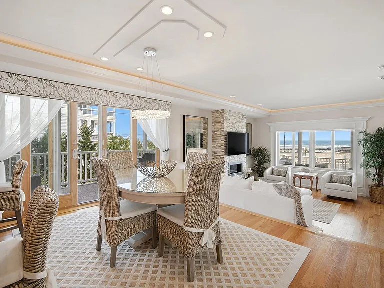 815 E Brigantine Ave #7 — Photo 6