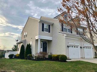 97 Meadow Cir, Mays Landing, NJ 08330