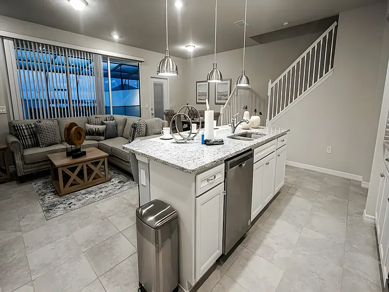 Pacific Ln — Photo 23