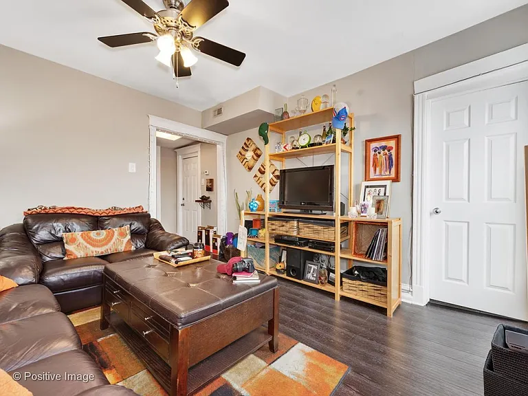 2253 W Fullerton Ave #2 — Photo 3