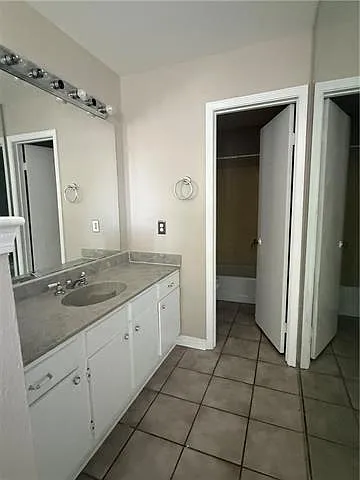 4141 Loire Dr — Photo 15
