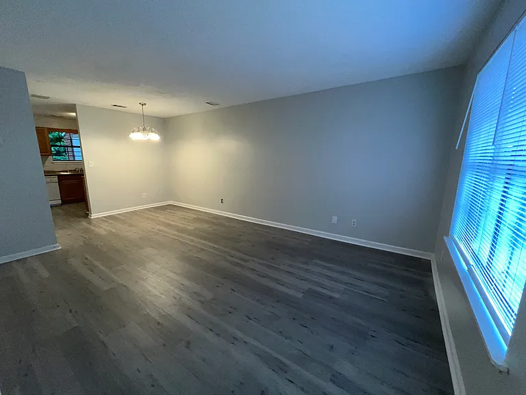 3743 Oakwood Hills Dr #B — Photo 3