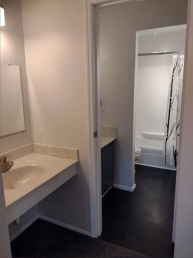 2 bed, 1398 sqft, $1,850 — Photo 3