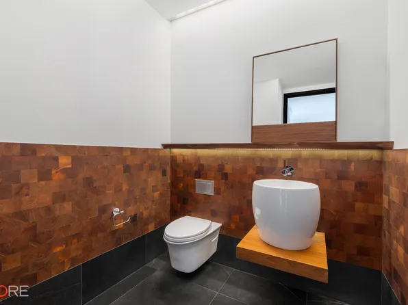 155 West 18th Street image 10 of 17