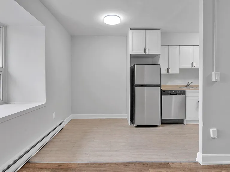 800 Castell Rd — Photo 13