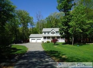 30 Mirror Pl, Oak Ridge, NJ 07438