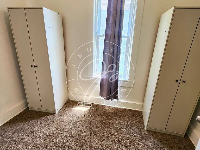 537 Maumee Ave — Photo 15