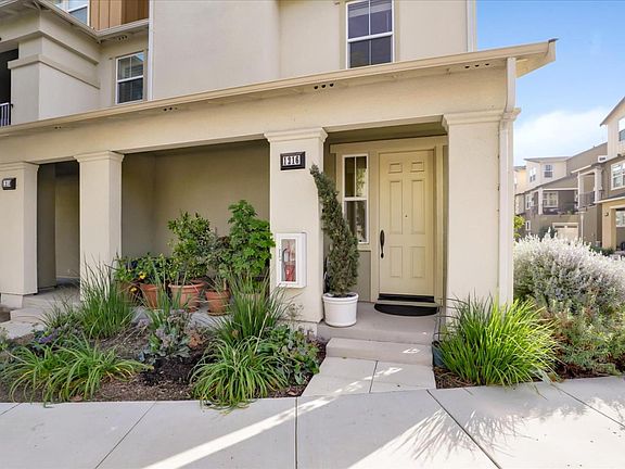 4th image of 1216 Coyote Creek Way