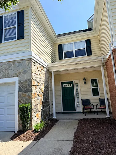 1005 Lambsberry Cir Photo 1