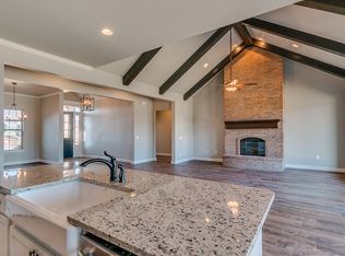 13670 Scenic View Ln, Edmond, OK 73025