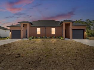 2220-2222 Kenneth Ave S, Lehigh Acres, FL 33973