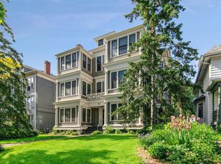 593 Laurel Ave APT 3E, Saint Paul, MN 55102