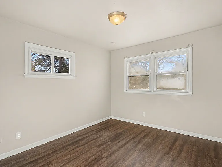1711 Nemnich Ave — Photo 7