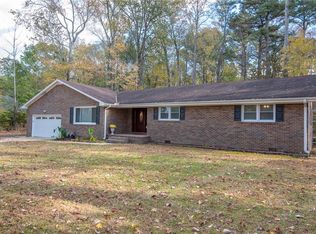 625 Fernwood Farms Rd, Chesapeake, VA 23320