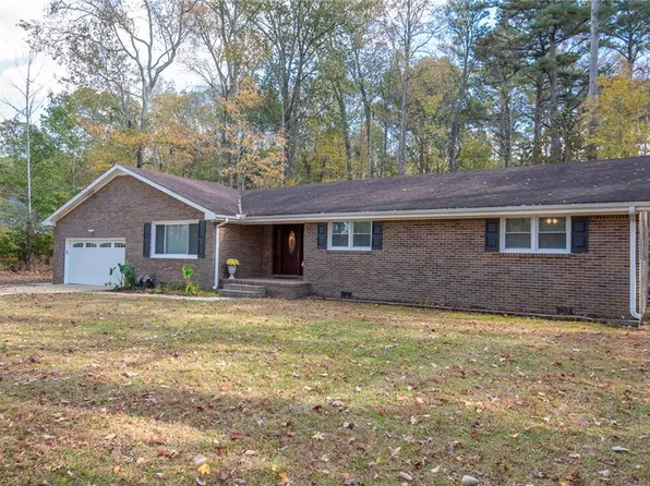 625 Fernwood Farms Rd, Chesapeake, VA 23320