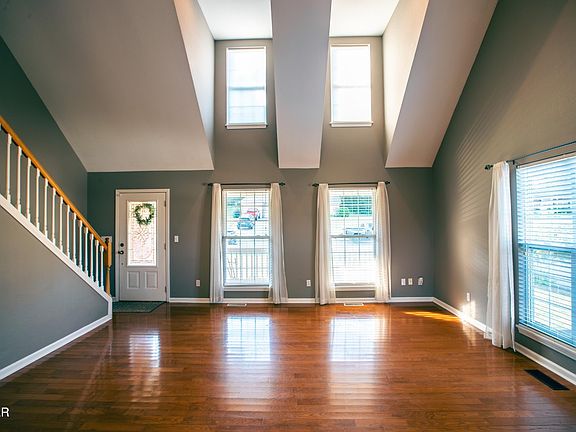 5th image of 1468 Dewberry Ln