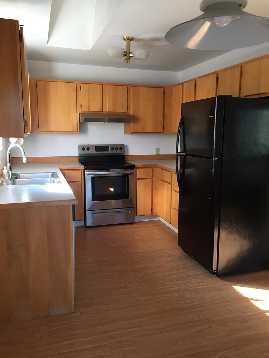 15 N 20th St photo 1