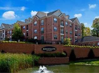 RidgeGate Apartments, Hopkins, MN 55305