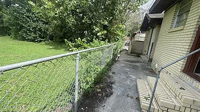 5693 Atlee Ave — Photo 7