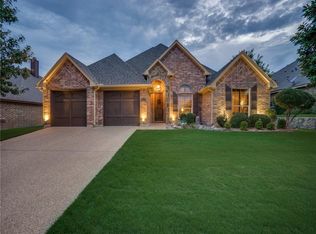7424 Green Links Dr, Benbrook, TX 76126