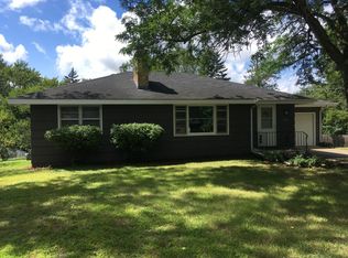 5150 Woodridge Rd, Minnetonka, MN 55345