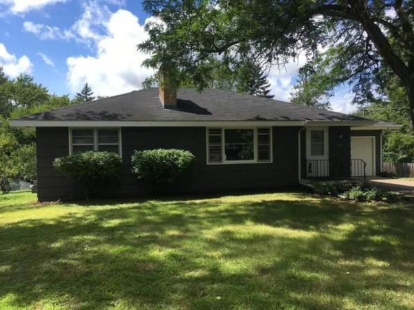 5150 Woodridge Rd, Minnetonka, MN 55345