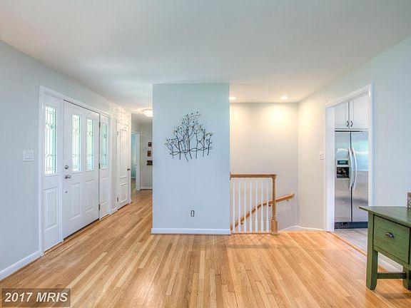 Open and Level Foyer