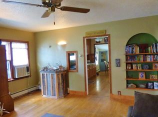 907 Kingsbury St, Belle Fourche, SD 57717