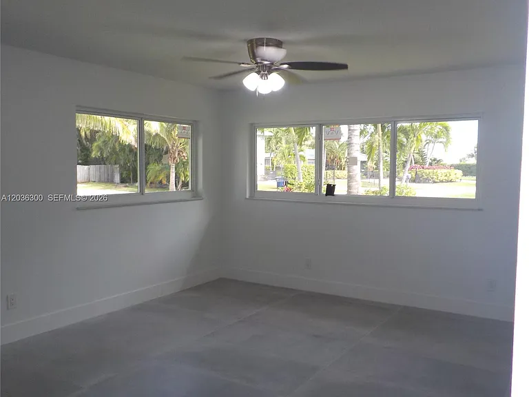 1565 Thumb Point Dr — Photo 14