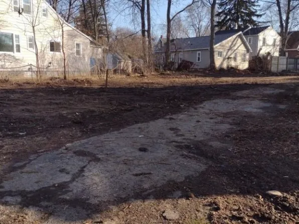 143 Breezeway Dr #44, Rochester, NY 14622