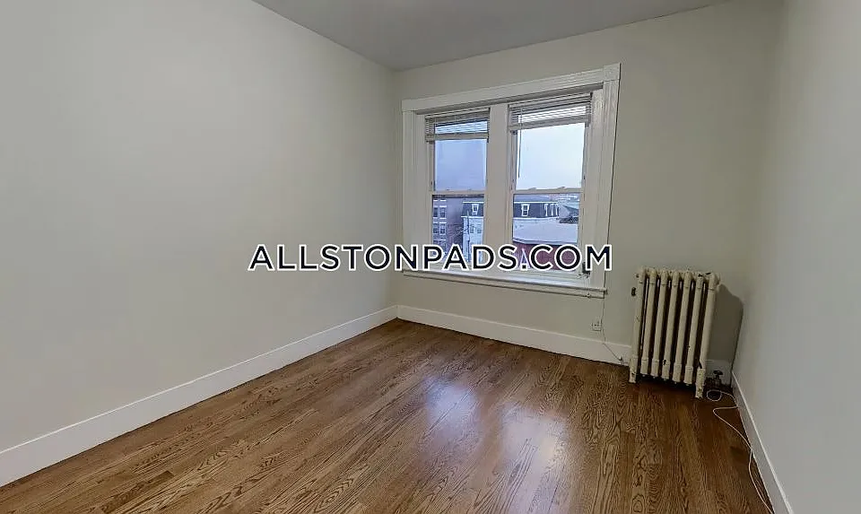 1 Linden St #5