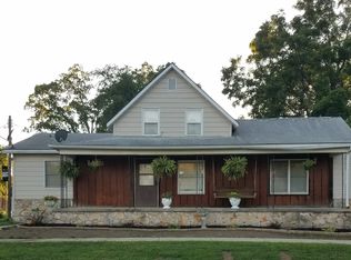 101 N Monroe St, Kinmundy, IL 62854