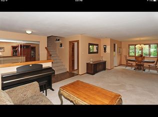 237 Woburn Ln, Schaumburg, IL