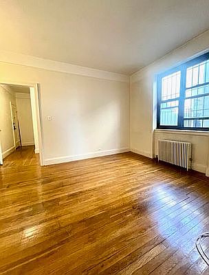 2nd image of 78 Manhattan Ave APT 5B