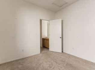 9392 Lakepoint Dr, Elk Grove, CA