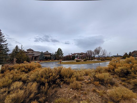 2nd image of 617 S Cove Dr