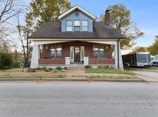 208 Water St, Fenton, MO 63026