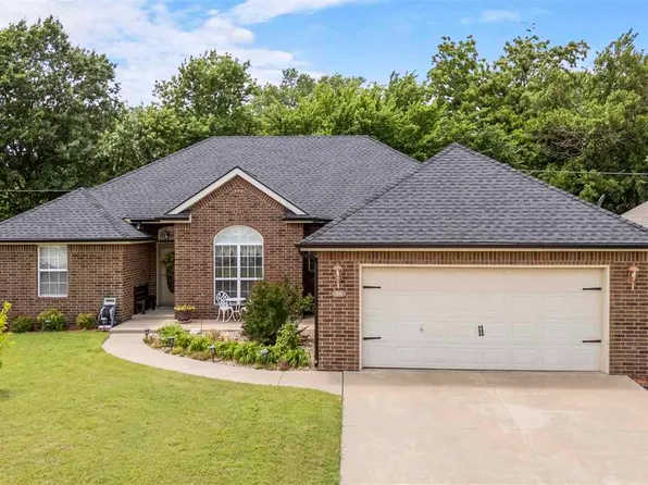 3110 Turner St, Ponca City, OK 74604