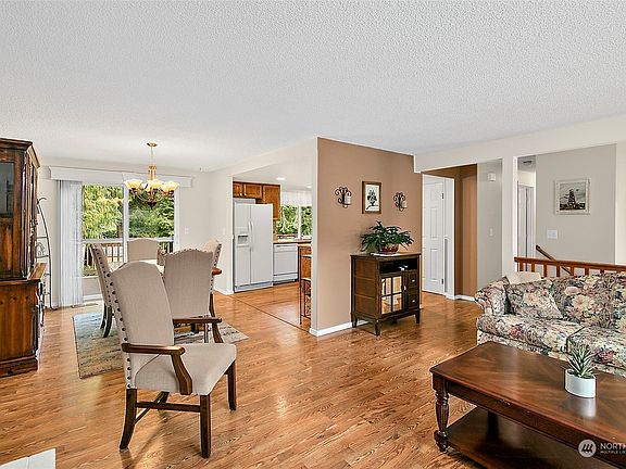 5th image of 4390 NW Shelley Dr