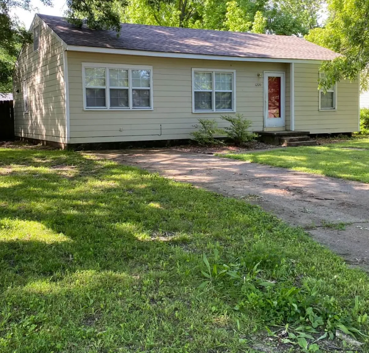 3 bed, 1015 sqft, $1,100 — Photo 1