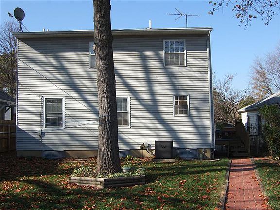 2nd image of 2712 Aerial Ave