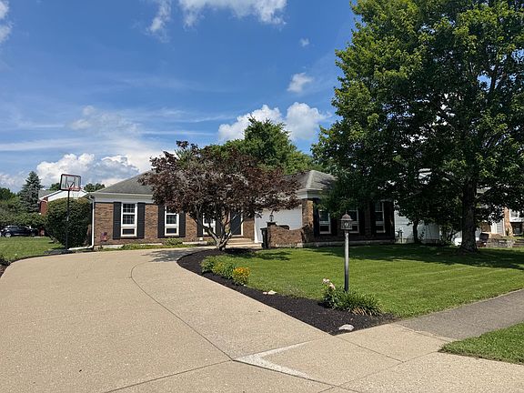 2nd image of 102 Stonegate Dr