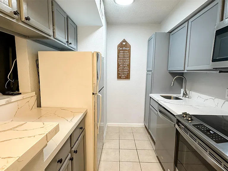 2120 El Paseo St #609 — Photo 7