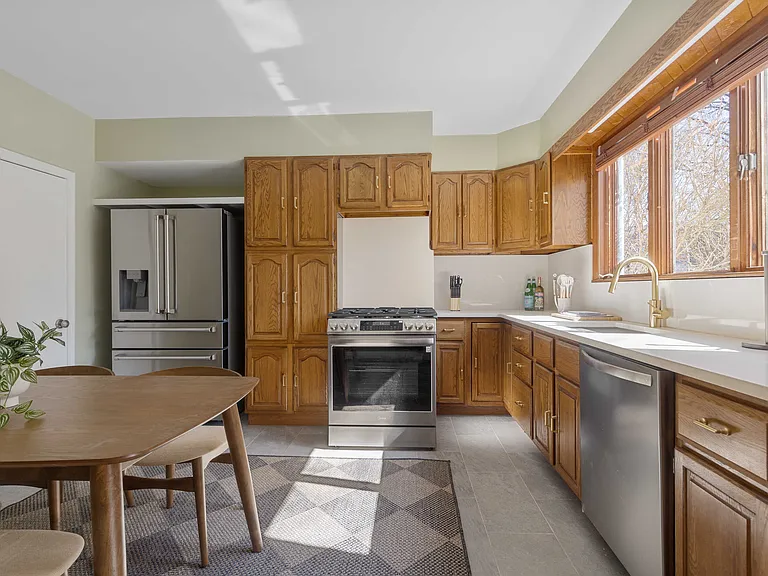 56 Spring St — Photo 11