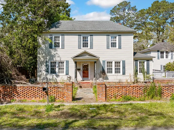 103 N Magnolia Ave, Andrews, SC 29510