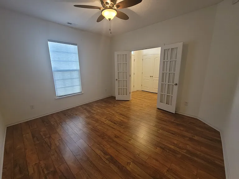4969 Almandine Ave #1 — Photo 5