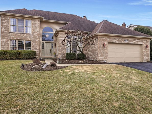 1577 Arquilla Dr, Algonquin, IL 60102