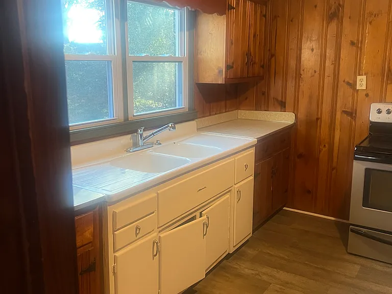 979 Welcome To Arnco Rd — Photo 7