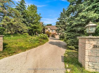 384 Kennedy St W, Aurora, ON L4G 5M6