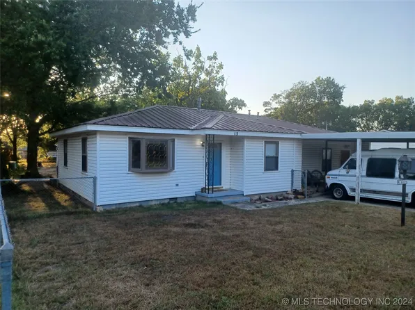 15 Meadow St, Lone Grove, OK 73443